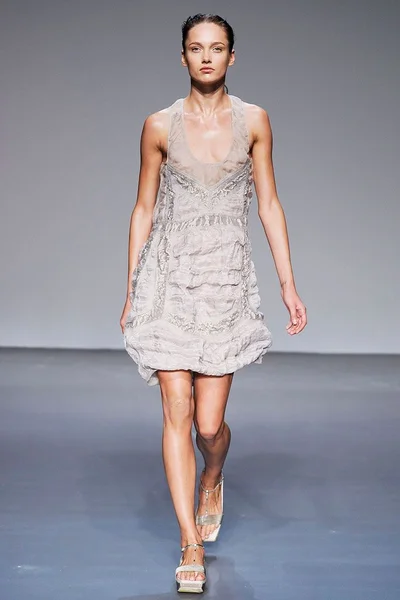 Look 30